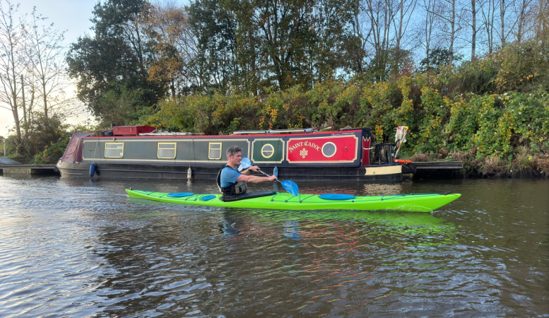 Paddling the Design Kayaks Endless on Southampton Water