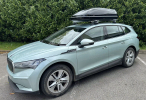 Thule Ocean 200 Roof Box fitted to a Skoda car