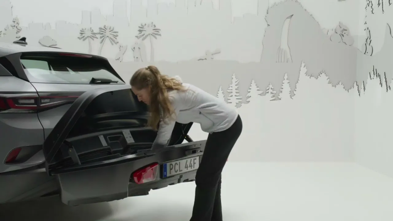 Thule Arcos Box Installation Video